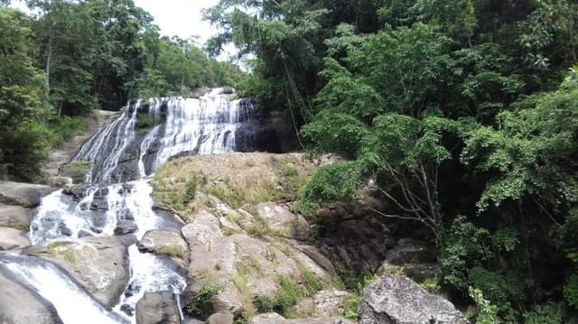 Air Terjun Bertingkat Tujuh Letta Pitue